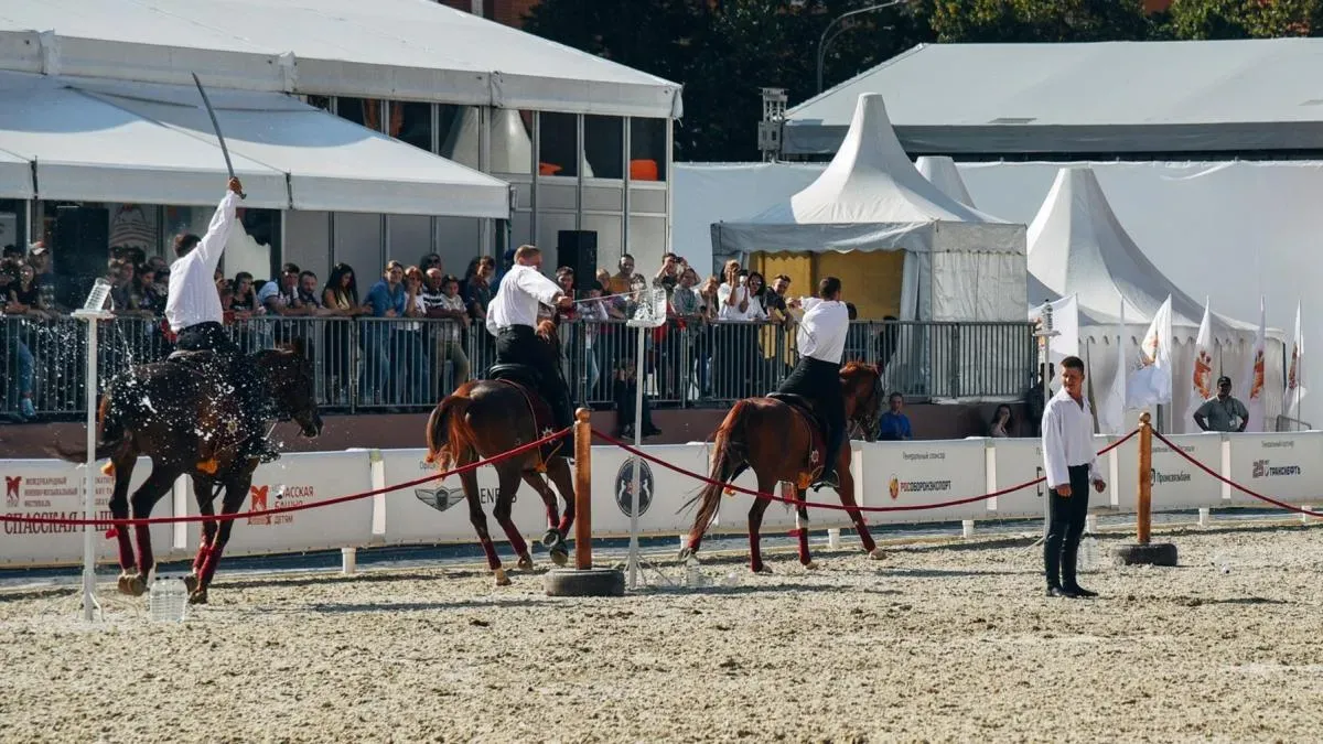 Афиша трансляции Конные выступления на открытии фестиваля "Спасская башня"