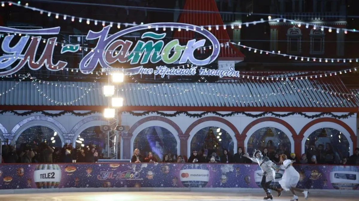 Афиша трансляции Шоу "Шахерезада" Татьяны Навки на открытии ГУМ-Катка