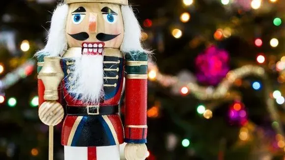 Афиша трансляции Ледовое шоу "Щелкунчик" в метро