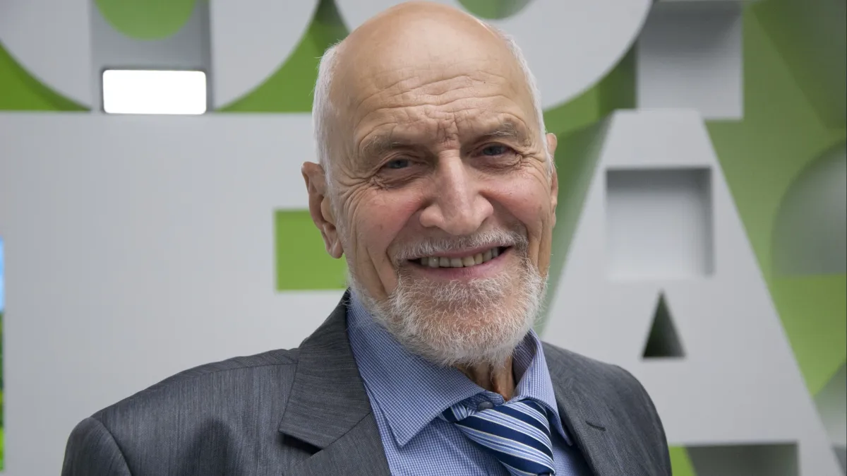 Афиша трансляции Николай Дроздов – о происхождении Вселенной и Земли