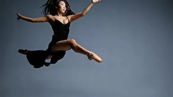 Афиша трансляции Мастер-класс по боди-балет от артистки театра "Балет Москва"