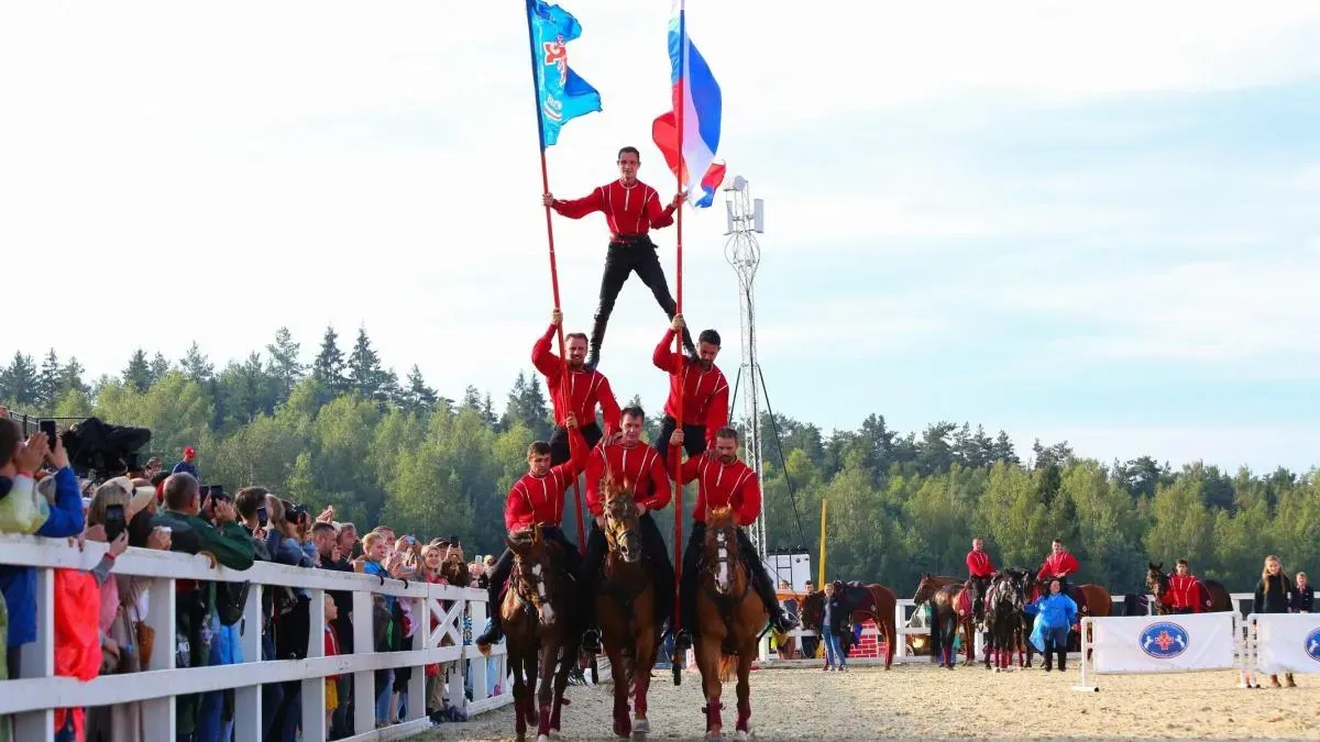 Афиша трансляции Конно-трюковое шоу с пиротехническими эффектами