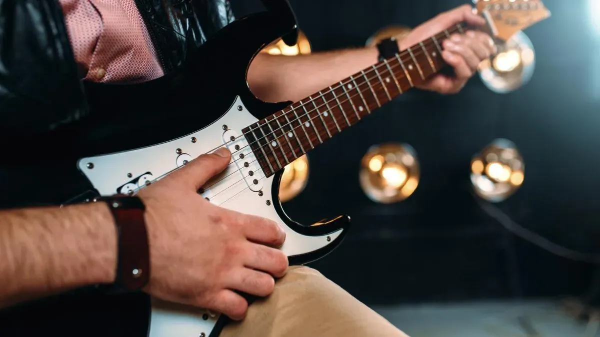 Афиша трансляции Музыкальный журналист vs музыкальный блогер