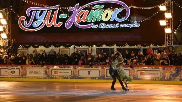 Афиша трансляции Алина Загитова и Татьяна Навка на открытии ГУМ-Катка