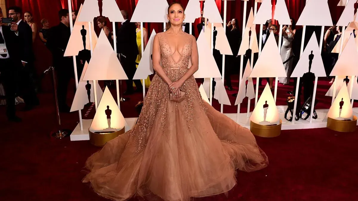 Афиша трансляции Почему весь мир следит за нарядами на премии "Оскар"