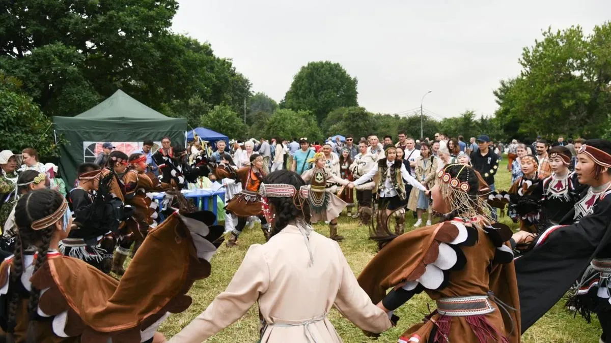 Афиша трансляции Ритуально-обрядовые танцы на якутском празднике Ысыах