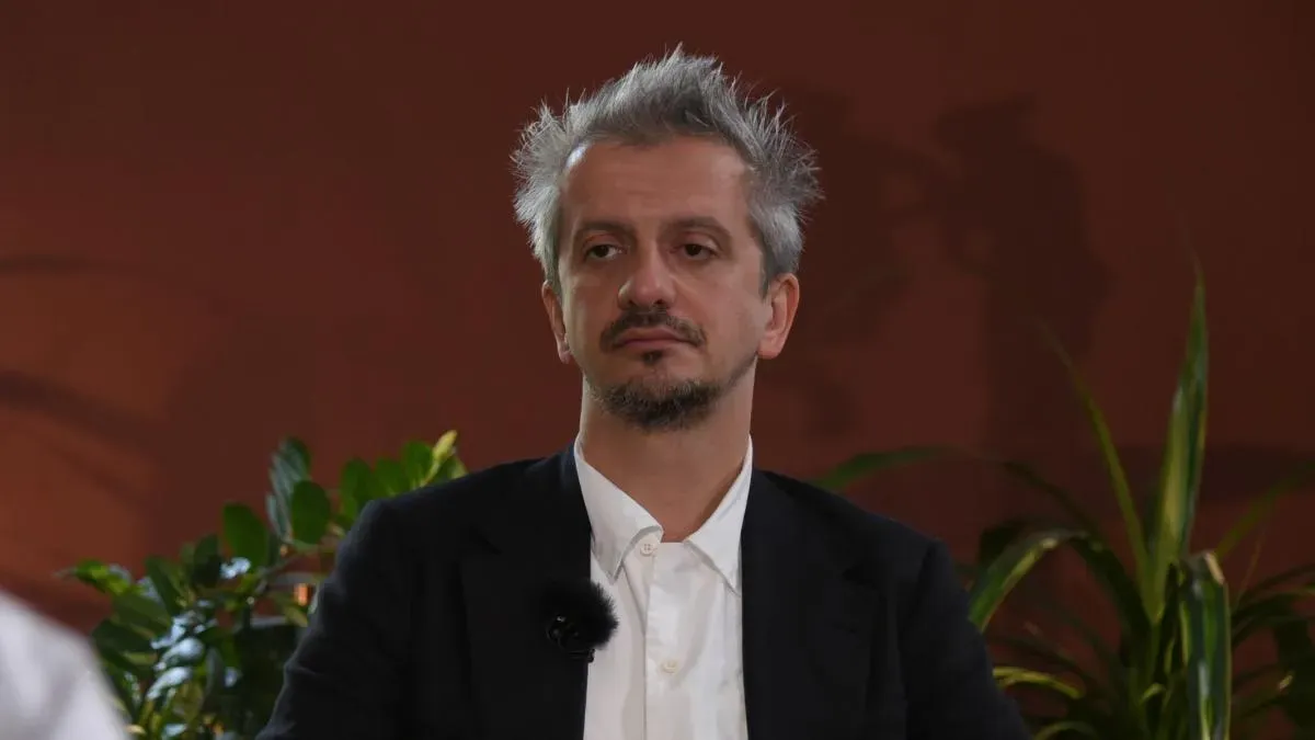 Афиша трансляции Интервью с режиссером Константином Богомоловым