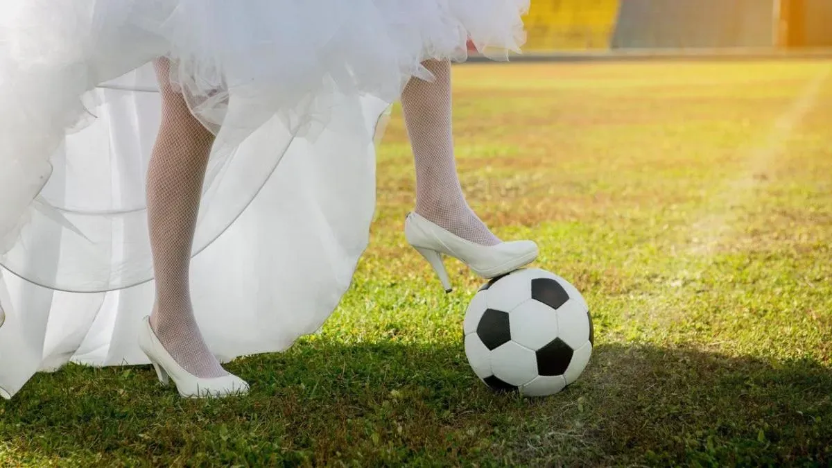 Афиша трансляции Первая свадьба на стадионе "Спартак"