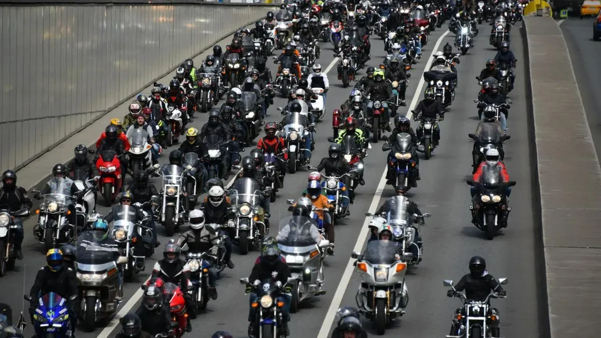 Афиша трансляции Весенний мотопарад в честь открытия сезона