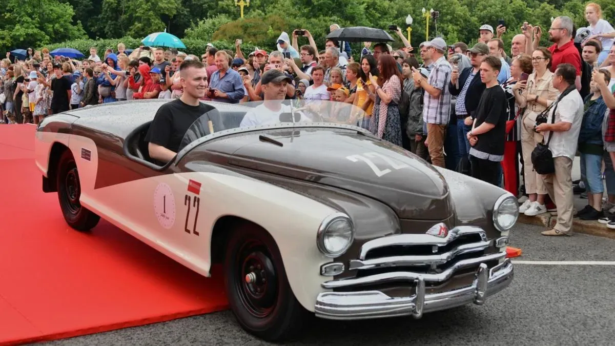 Афиша трансляции Ралли исторических автомобилей "Столица"