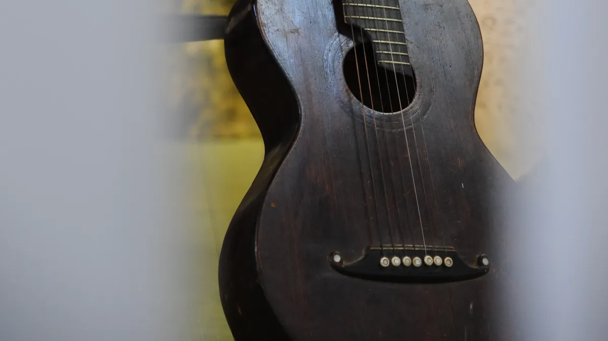 Афиша трансляции Грузинские романсы в исполнении хора и гитары, скрипки и гар