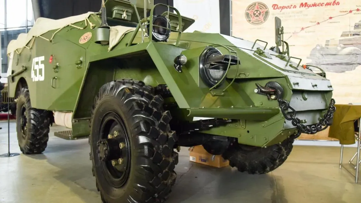 Афиша трансляции Парад раритетной военной техники