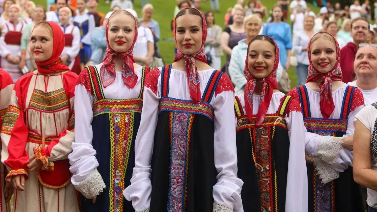 Афиша трансляции Фестиваль славянского искусства "Русское поле"