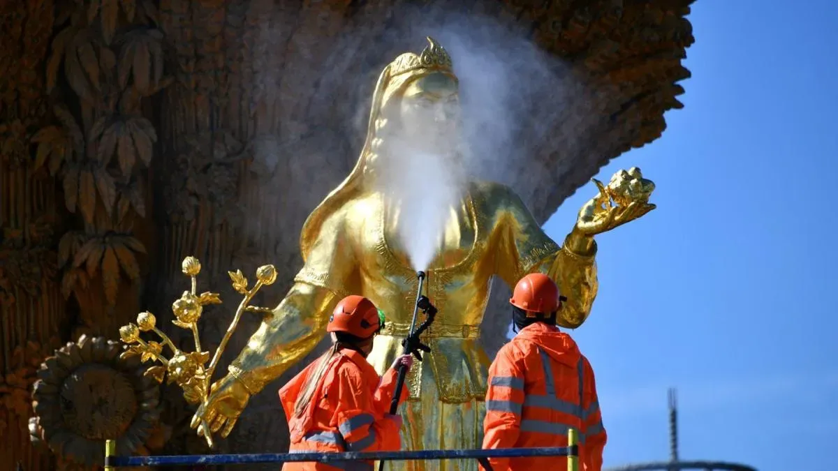 Афиша трансляции Промывка фонтана "Дружба народов" на ВДНХ