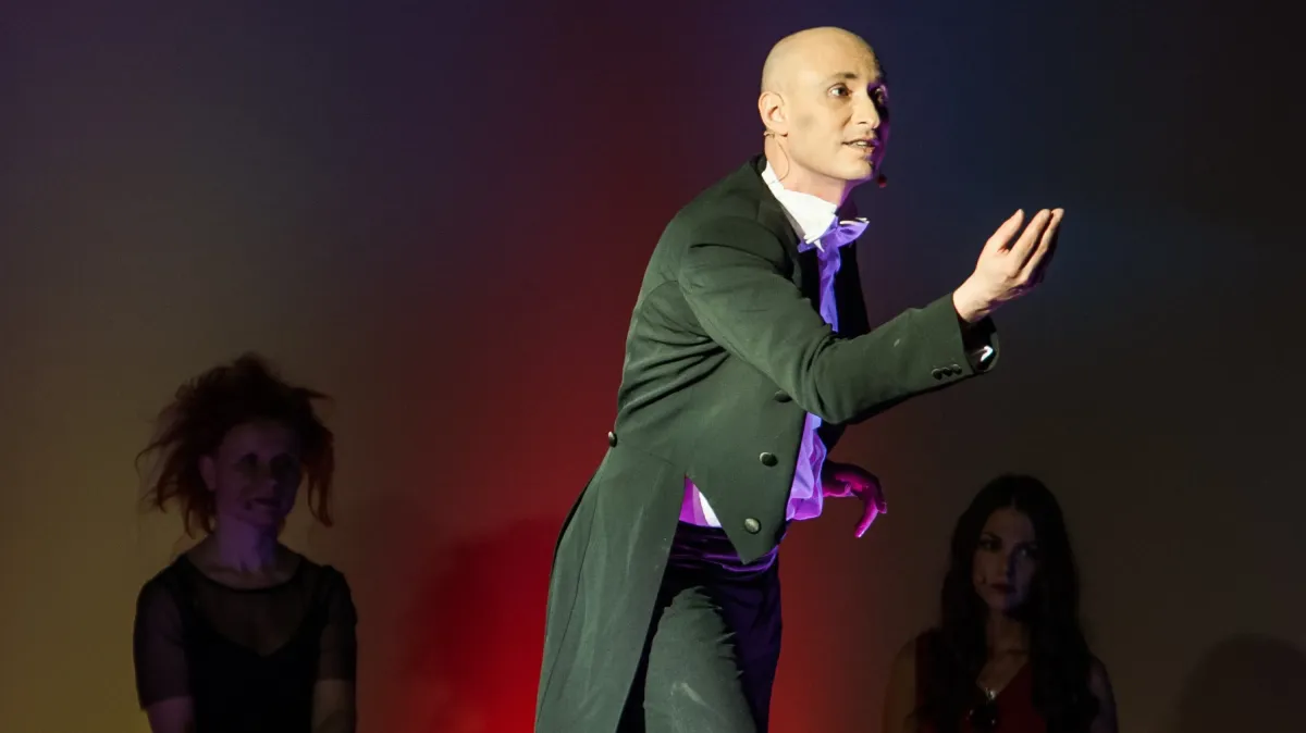 Афиша трансляции Концерт-перформанс "Ночи модернистов"