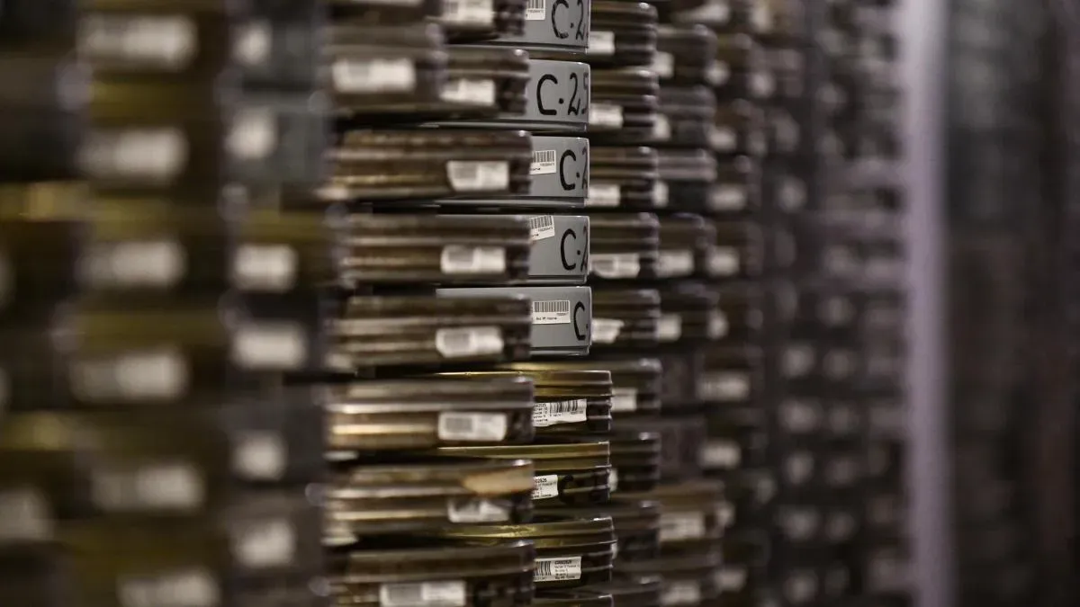 Афиша трансляции Чем российское кино отличается от голливудского