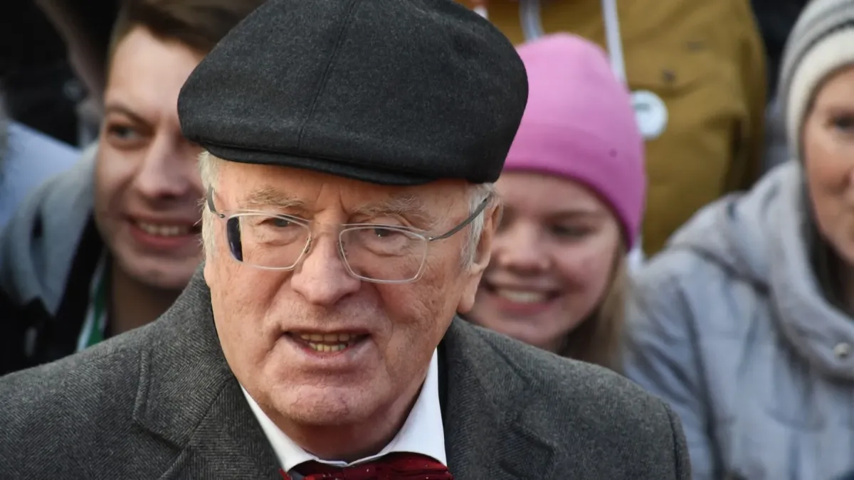 Афиша трансляции Жириновский – о выставке "BODY WORLDS: цикл жизни"