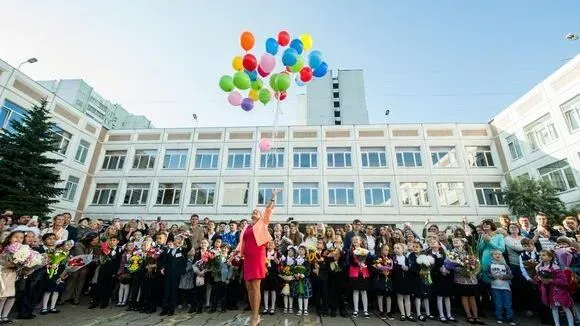 Афиша трансляции Как проходит День знаний во время пандемии коронавируса