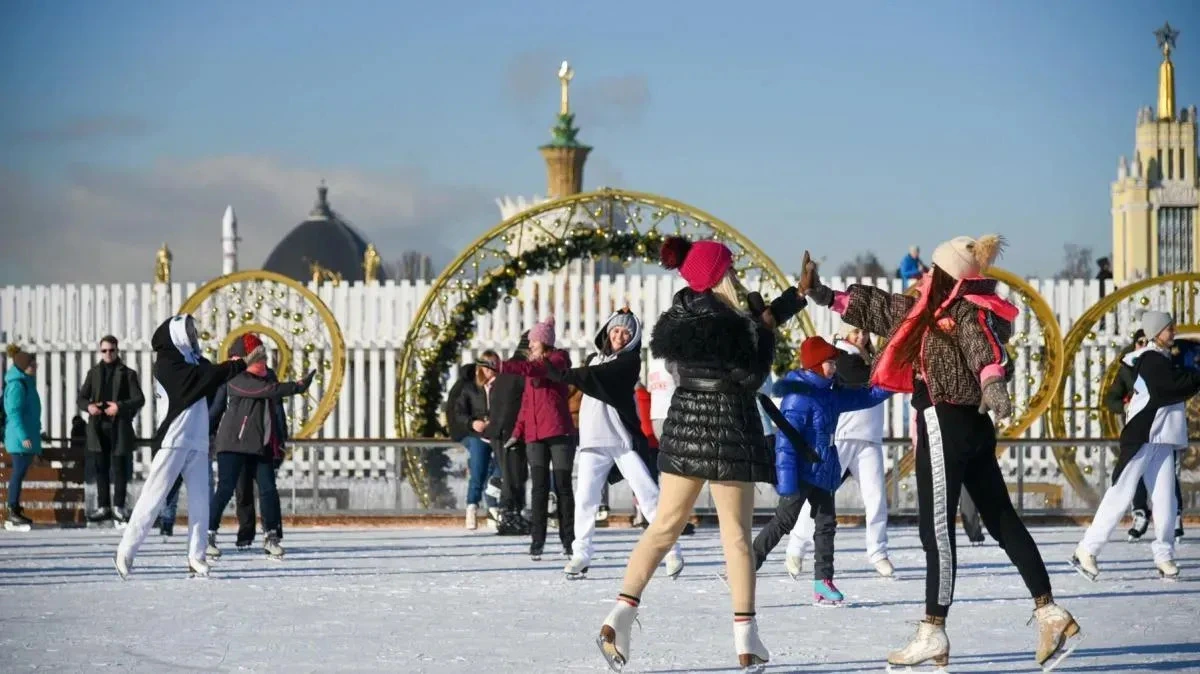 Афиша трансляции Всемирный день катания на коньках на ВДНХ