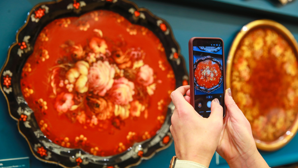 Афиша трансляции Обзор выставки народных промыслов "Ладья. Весенняя фантазия"