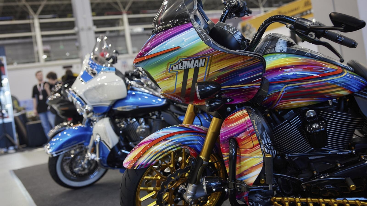 Афиша трансляции Обзор юбилейной выставки "Мотовесна"