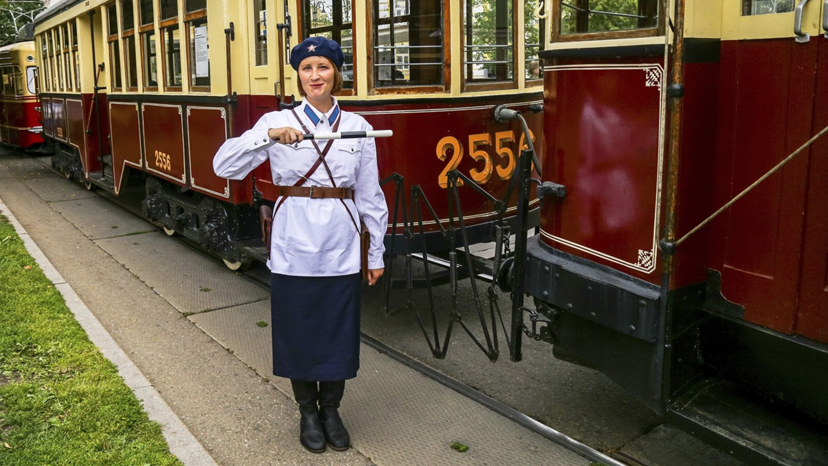 Афиша трансляции Парад исторических трамваев