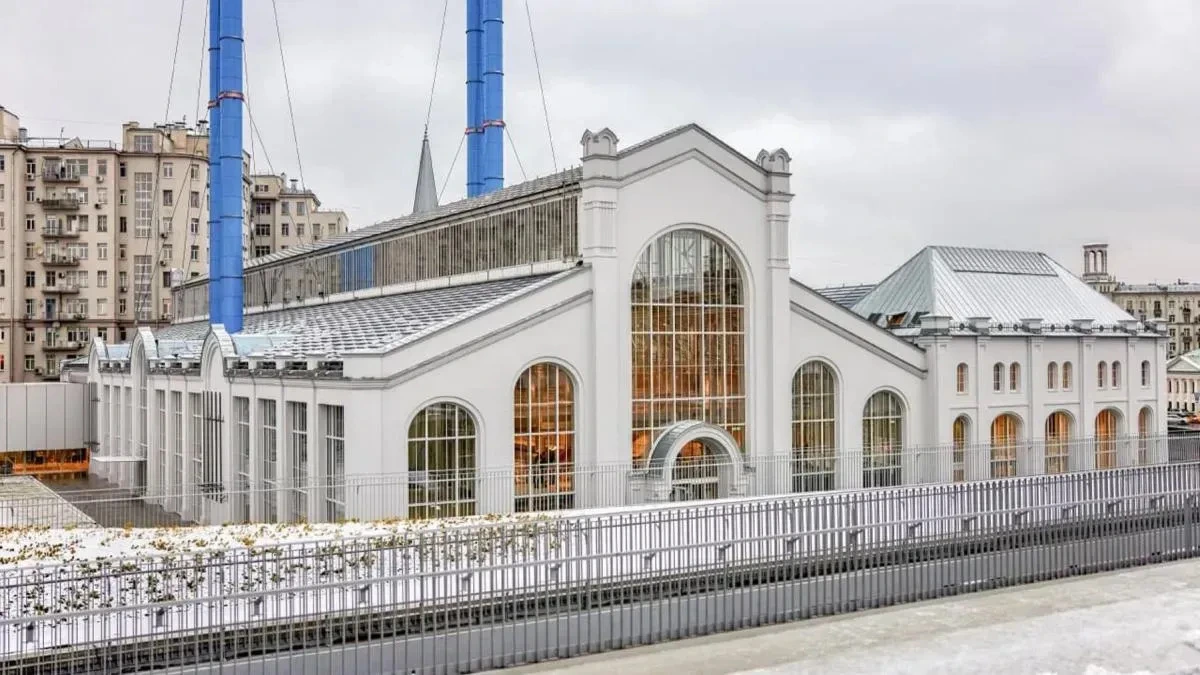 Афиша трансляции Экскурсия по Дому культуры "ГЭС-2" на Болотной набережной