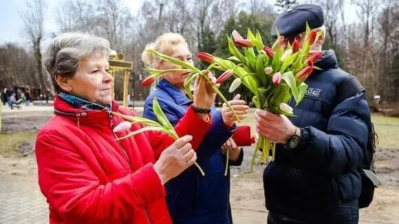 Афиша трансляции В столице прошла акция "Вам, любимые"
