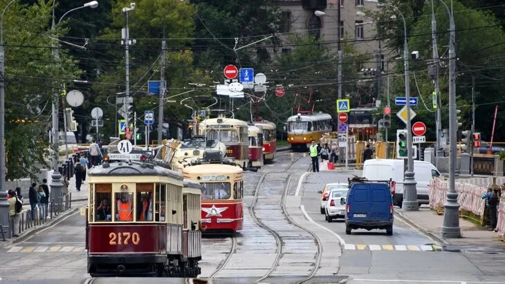 Афиша трансляции Парад в честь 125-летия московского трамвая