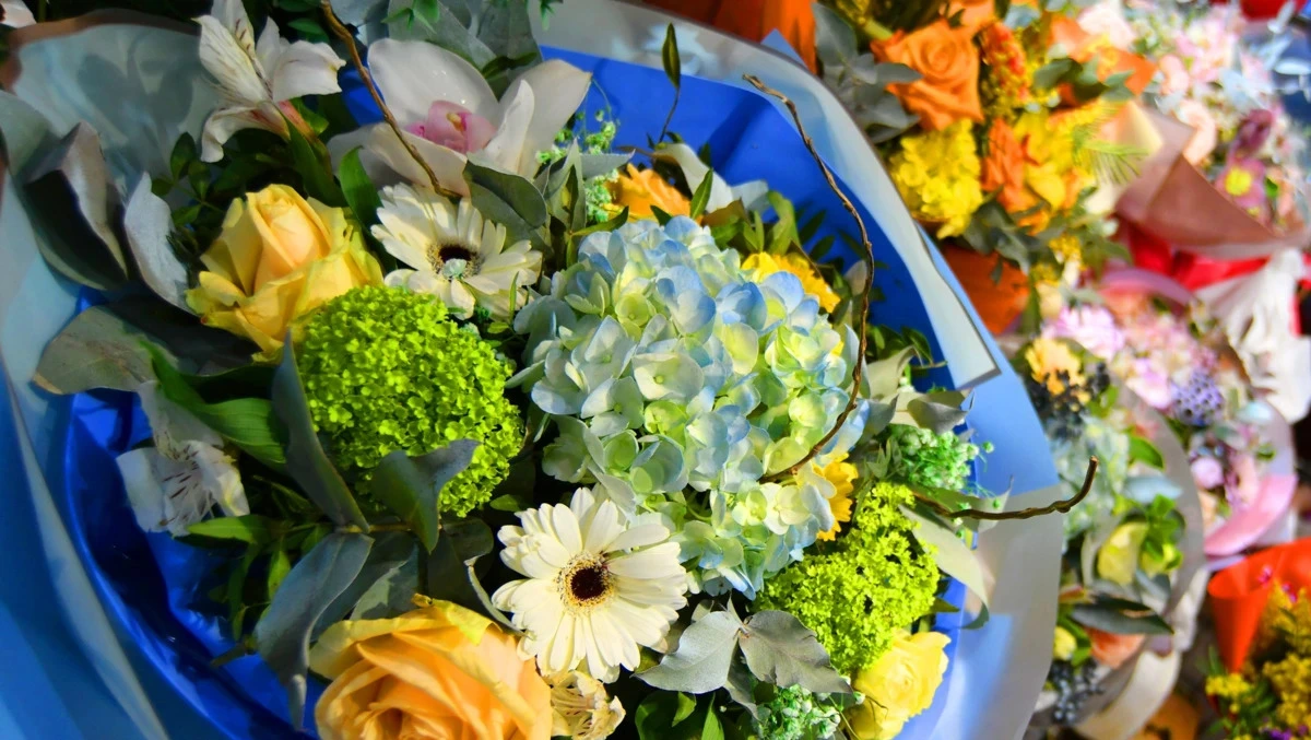 Афиша трансляции Как флорист выбирает цветы к 8 Марта