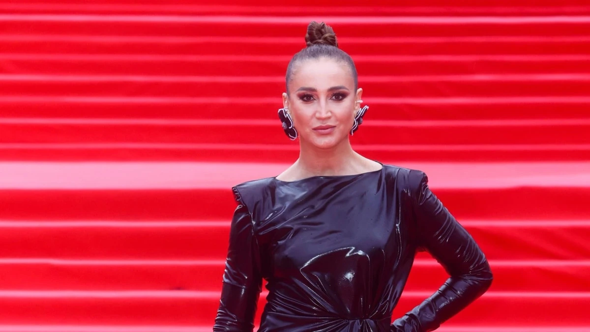 Афиша трансляции Гости премии "Жара Media Awards"