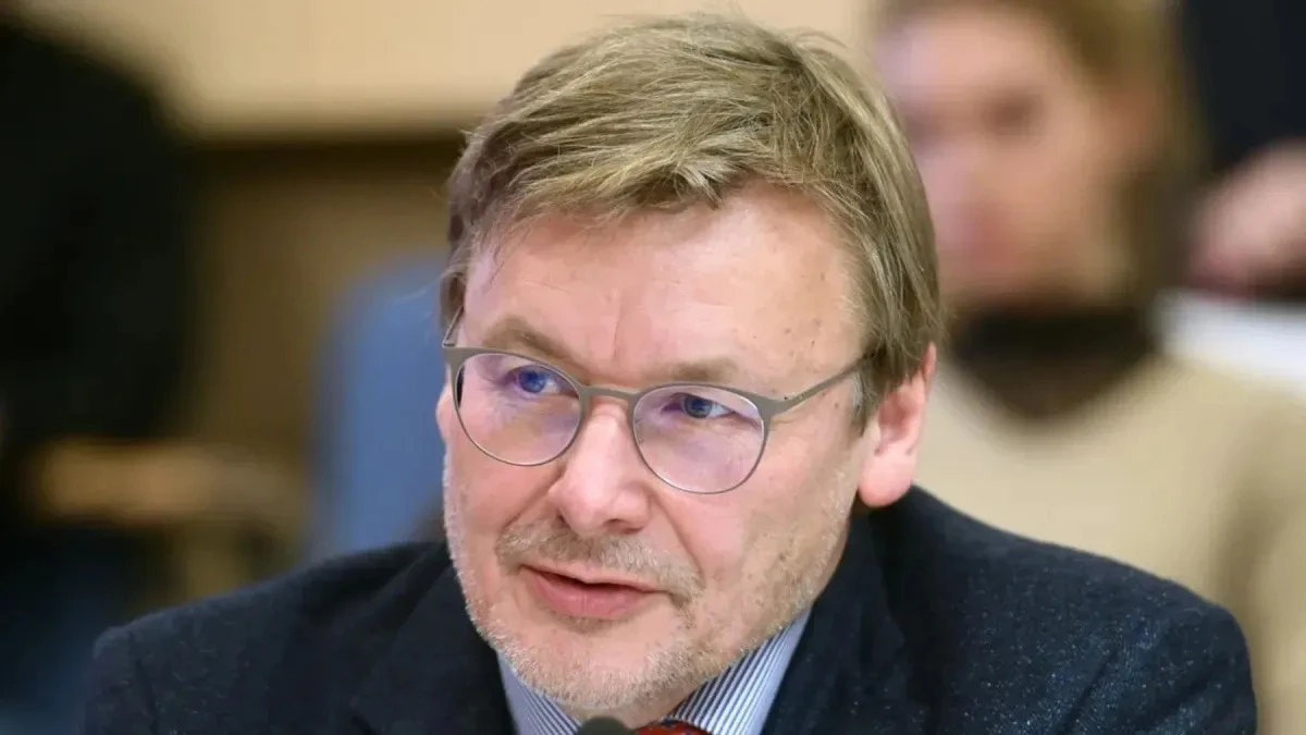 Афиша трансляции Константин Анохин – о темной энергии мозга