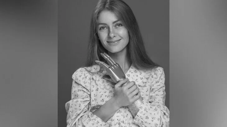 Афиша трансляции Премьера благотворительного спектакля "Большая ВЕРА"