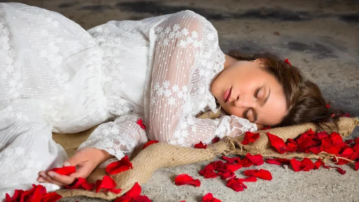 Афиша трансляции Зачем человеку сон длинною в 25 лет