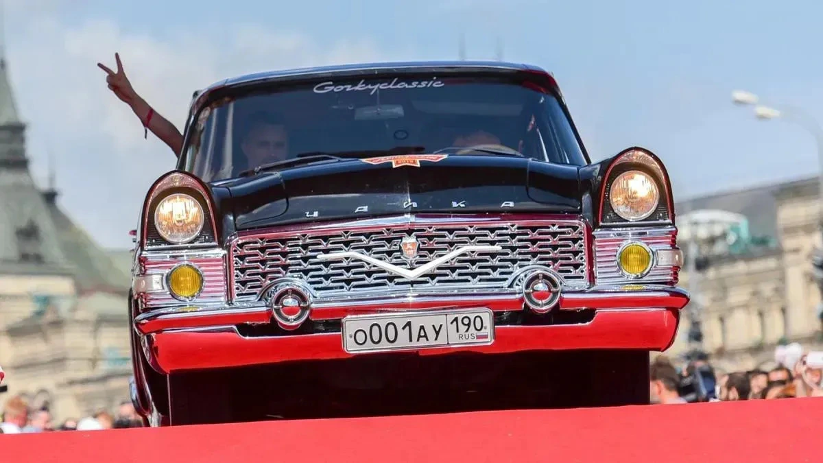 Афиша трансляции Фестиваль "Ретрорейс" на Воробьевых горах