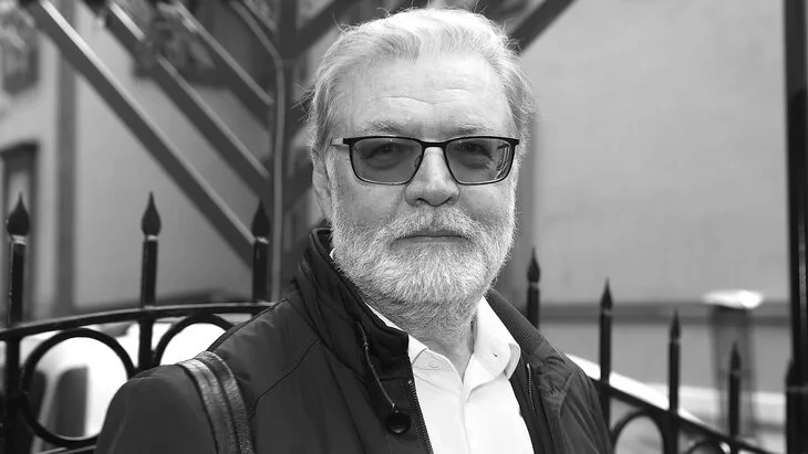 Афиша трансляции Прощание с народным артистом РФ Владимиром Симоновым