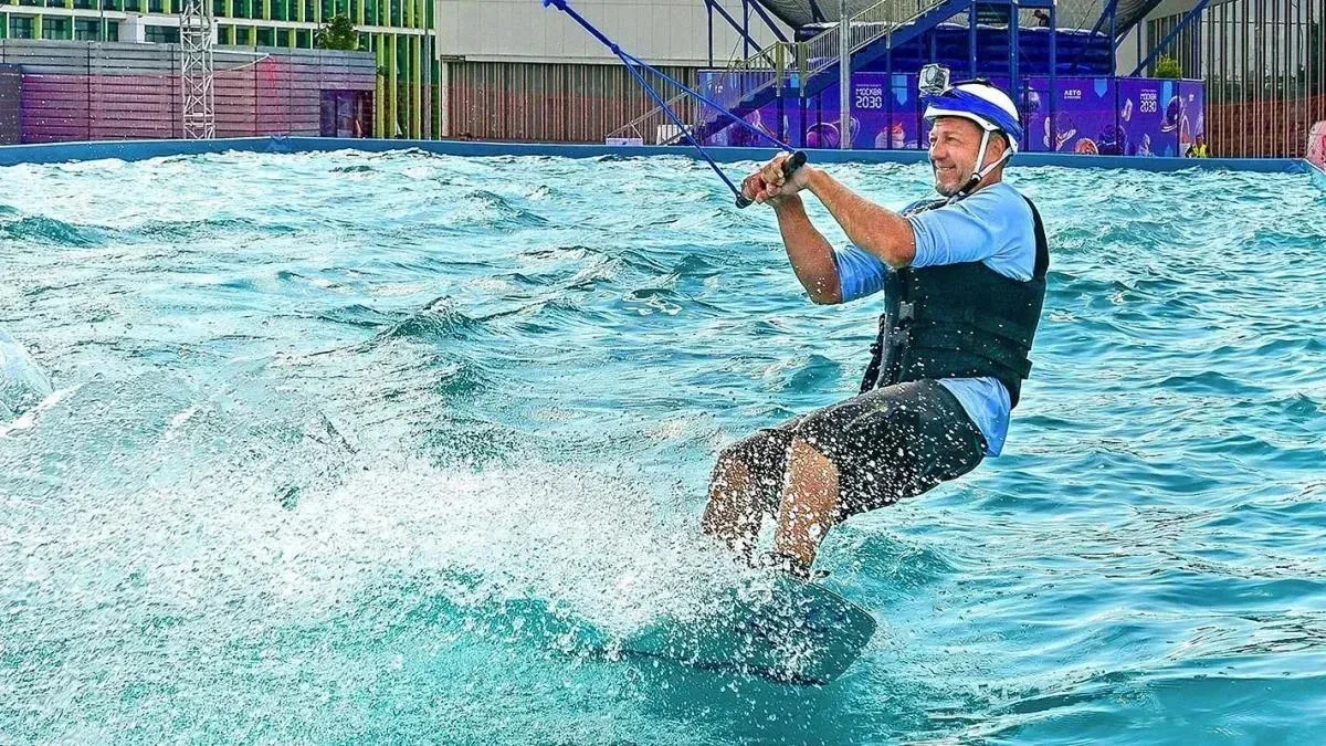 Афиша трансляции Вейкбординг в инновационном центре "Сколково"