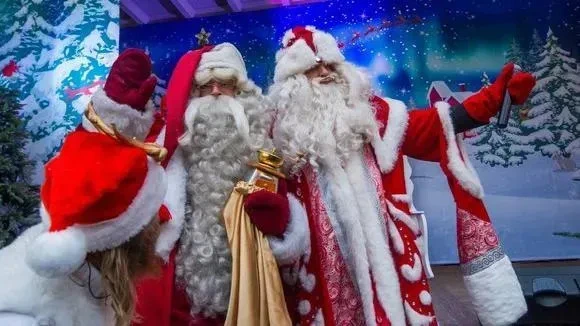 Афиша трансляции Межнациональный фестиваль Дедов Морозов на ВДНХ