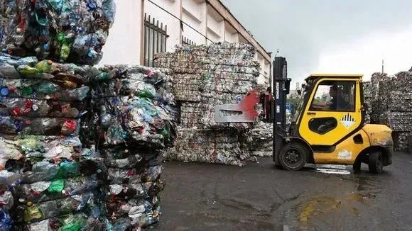 Афиша трансляции Как происходит сортировка отходов на заводе