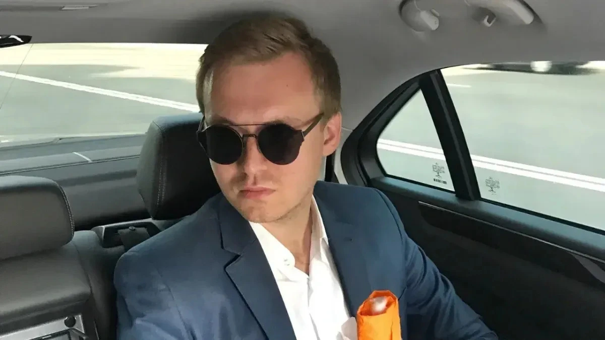 Афиша трансляции Как заработать миллионы на экспериментах с хайпом