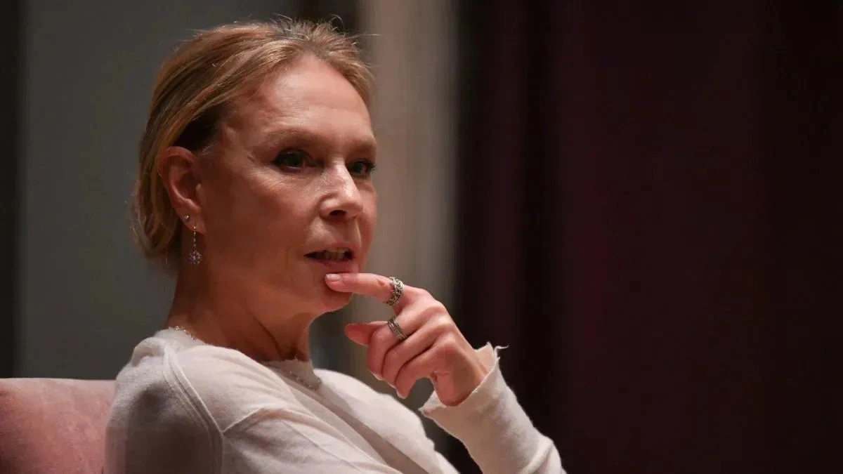 Афиша трансляции Обсуждение фильма "Французский вестник" с Аленой Долецкой