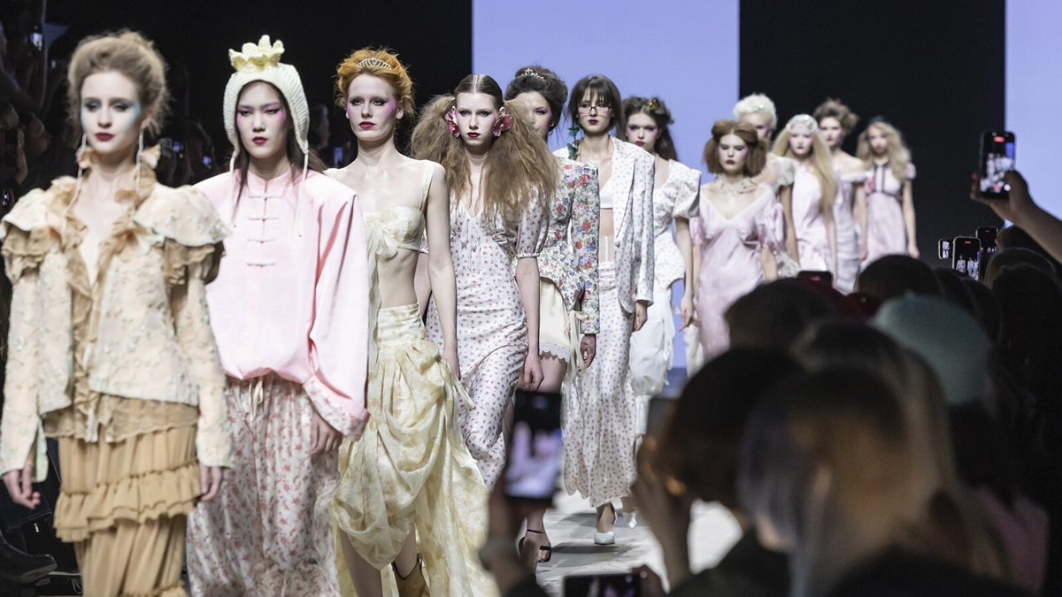 Афиша трансляции Финальный день VI Московской недели моды