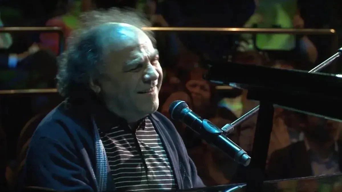 Афиша трансляции МузСалон24: мастер-класс джазмена Сергея Манукяна