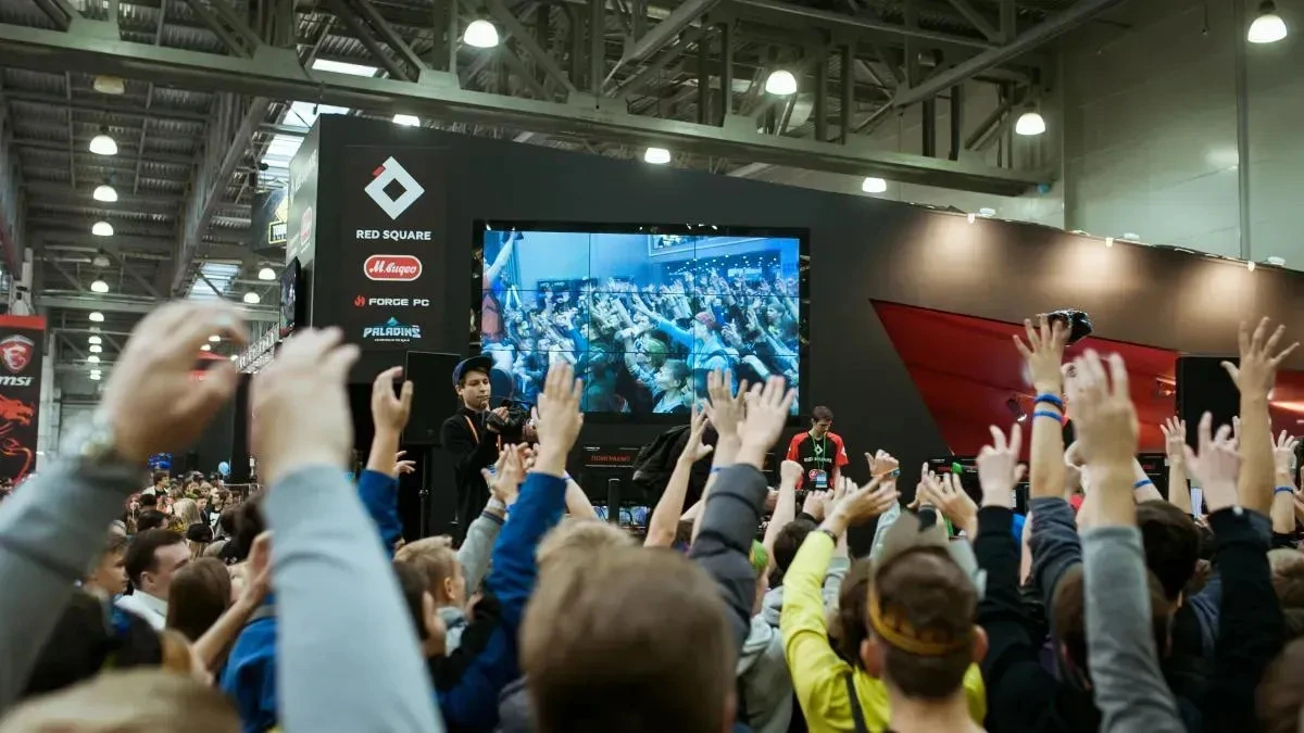 Афиша трансляции Американский актер Дэнни Трехо выступил на Comic Con Russia