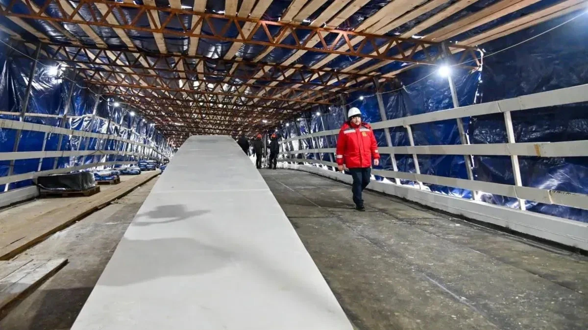 Афиша трансляции Монтаж моста, который свяжет остров Балчуг с "Музеоном"