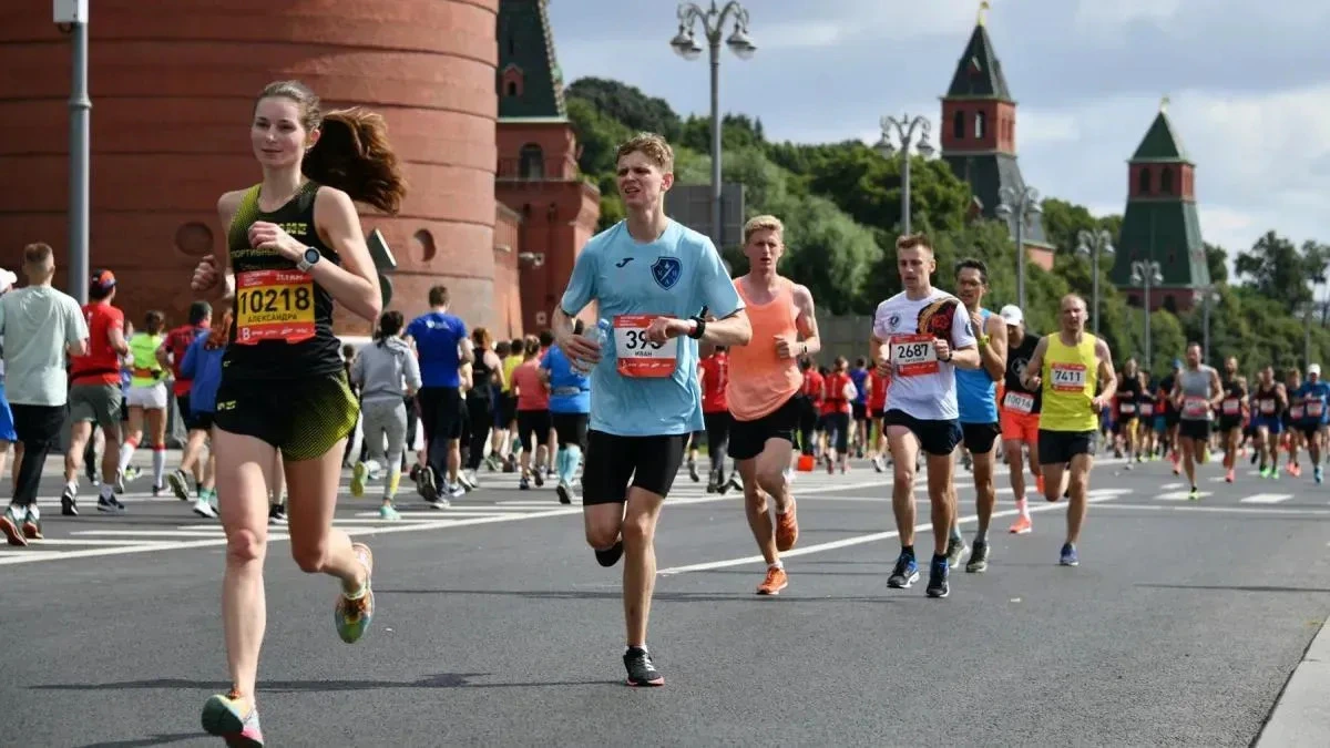 Афиша трансляции Столичный этап полумарафона "Забег.РФ"