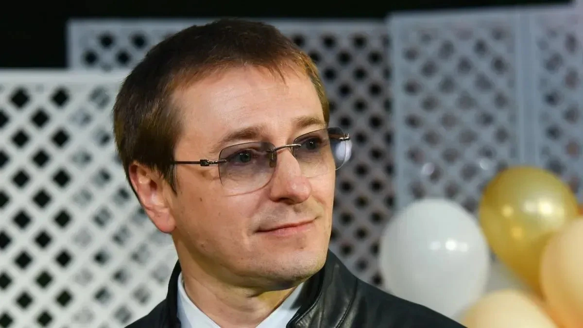 Афиша трансляции Творческая встреча с Сергеем Безруковым