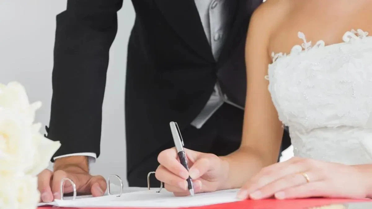 Афиша трансляции Более 1,3 тыс москвичей поженились в зеркальную дату