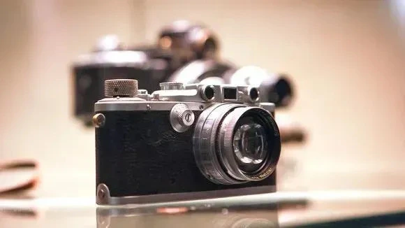 Афиша трансляции Интерактивное путешествие в историю фотографии