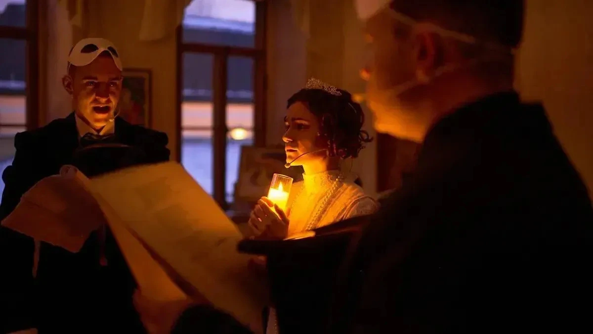 Афиша трансляции Театрализованная лекция "Путешествие сквозь века"